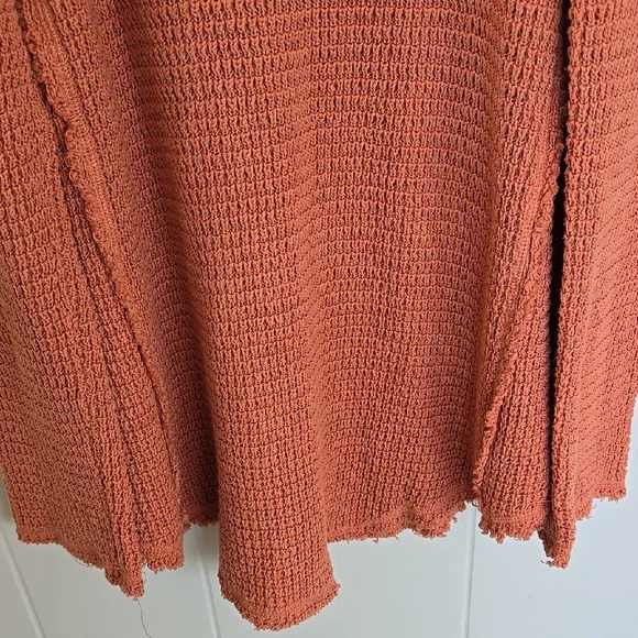 Free People Women's  Coral-Salmon Pink Cold Shoulder Knit Sweater Size M - Picture 4 of 16